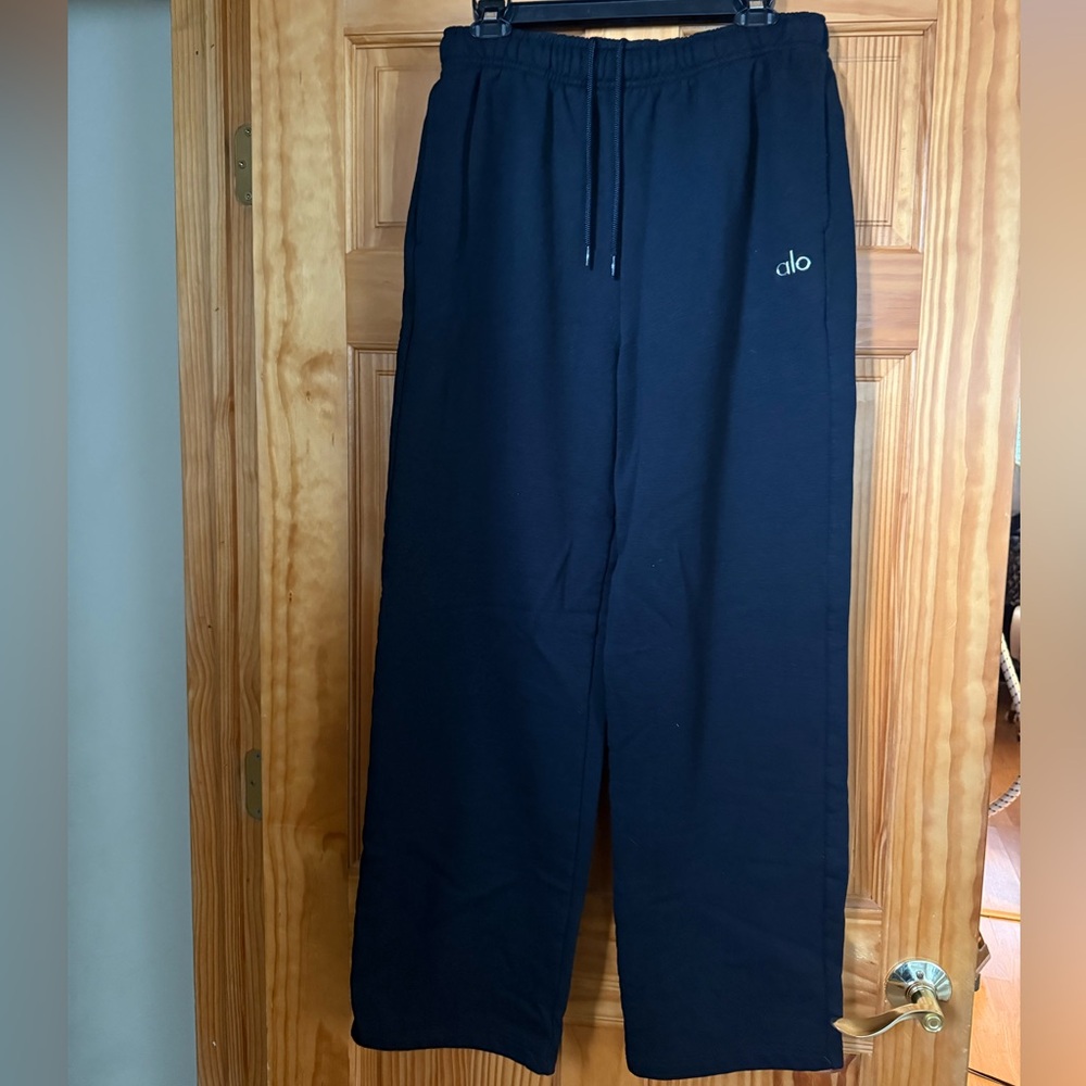 ALO Yoga Men's Dark Blue Joggers